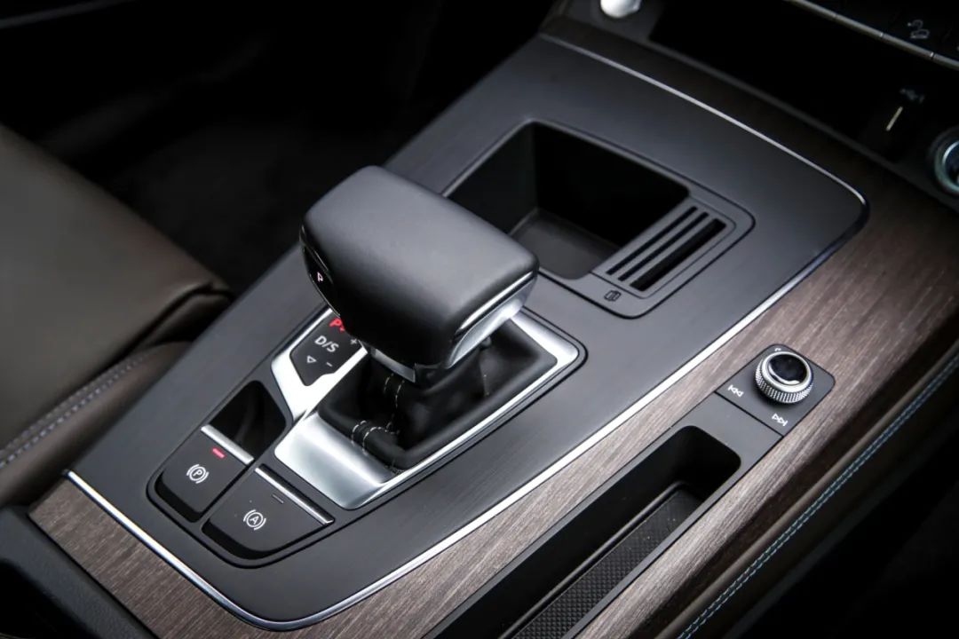 刚上市就打88折，全新奥迪Q5L能搞赢X3、GLC吗