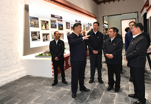 习近平在西藏考察时强调 全面贯彻新时代党的治藏方略 谱写雪域高原长治久安和高质量发展新篇章