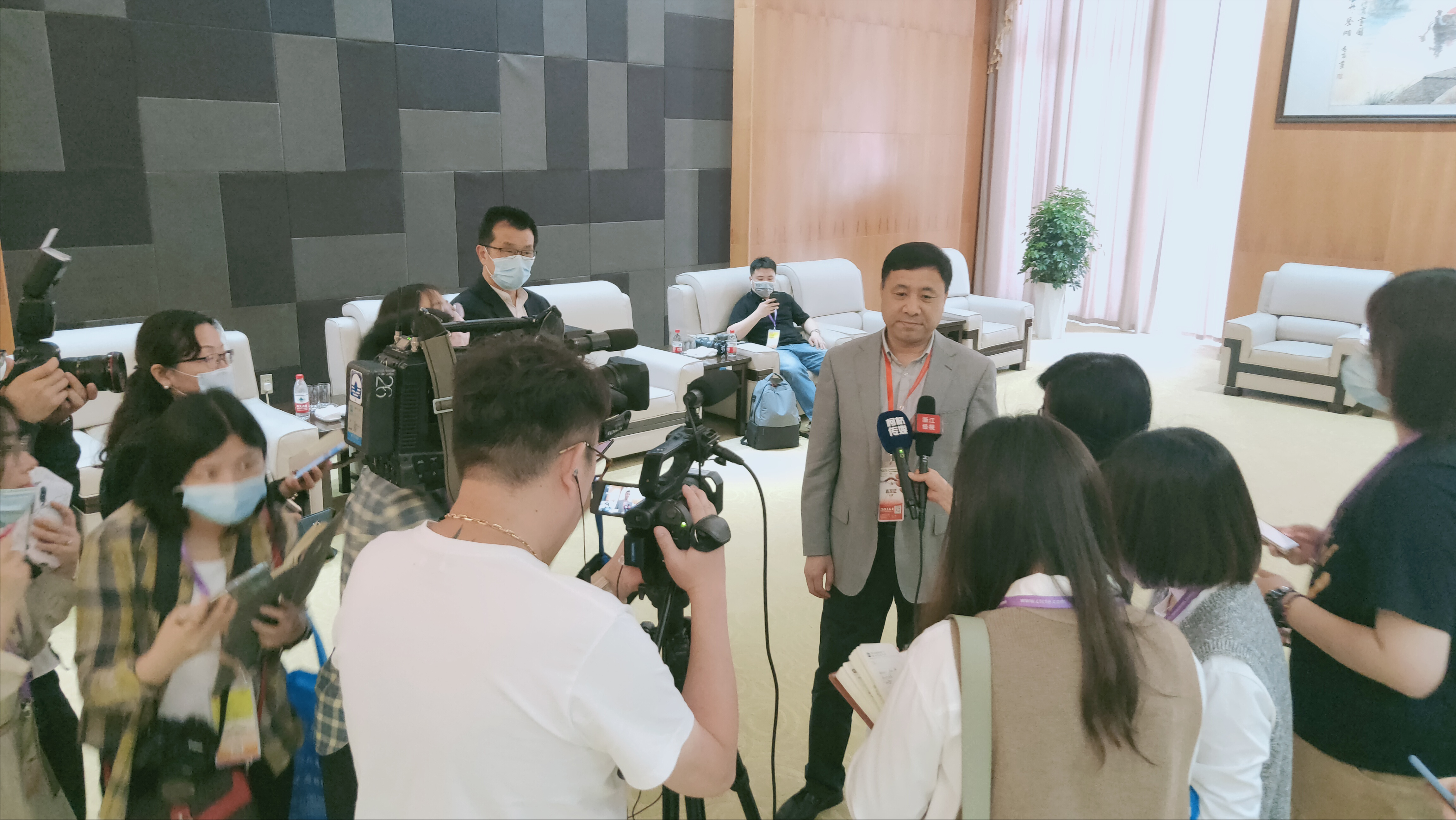 Fermeture précise de la nouvelle opportunité d'affaires "double canal" 2021 Keqiao Spring Textile Fair