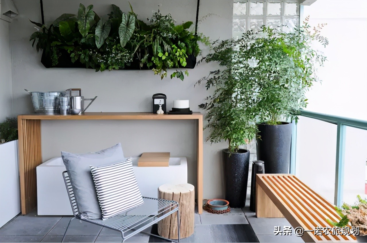 如何用花花草草，布满屋里屋外？