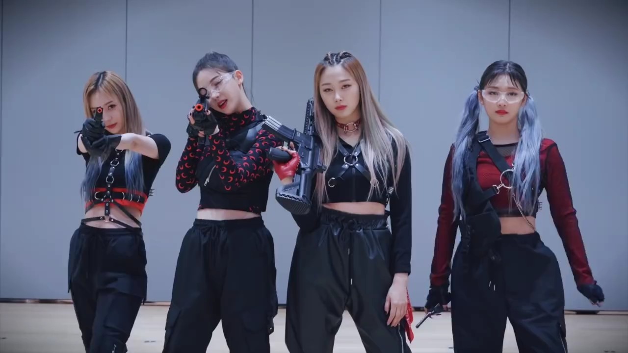 為什麼SM主推aespa呢？ 只能說，李秀滿的預見能力太厲害了