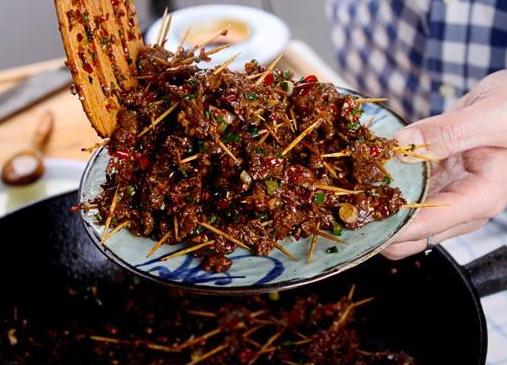 红烧牛肉的10种做法大全，色香肉嫩，这牛肉一次吃一碗都不够吃！