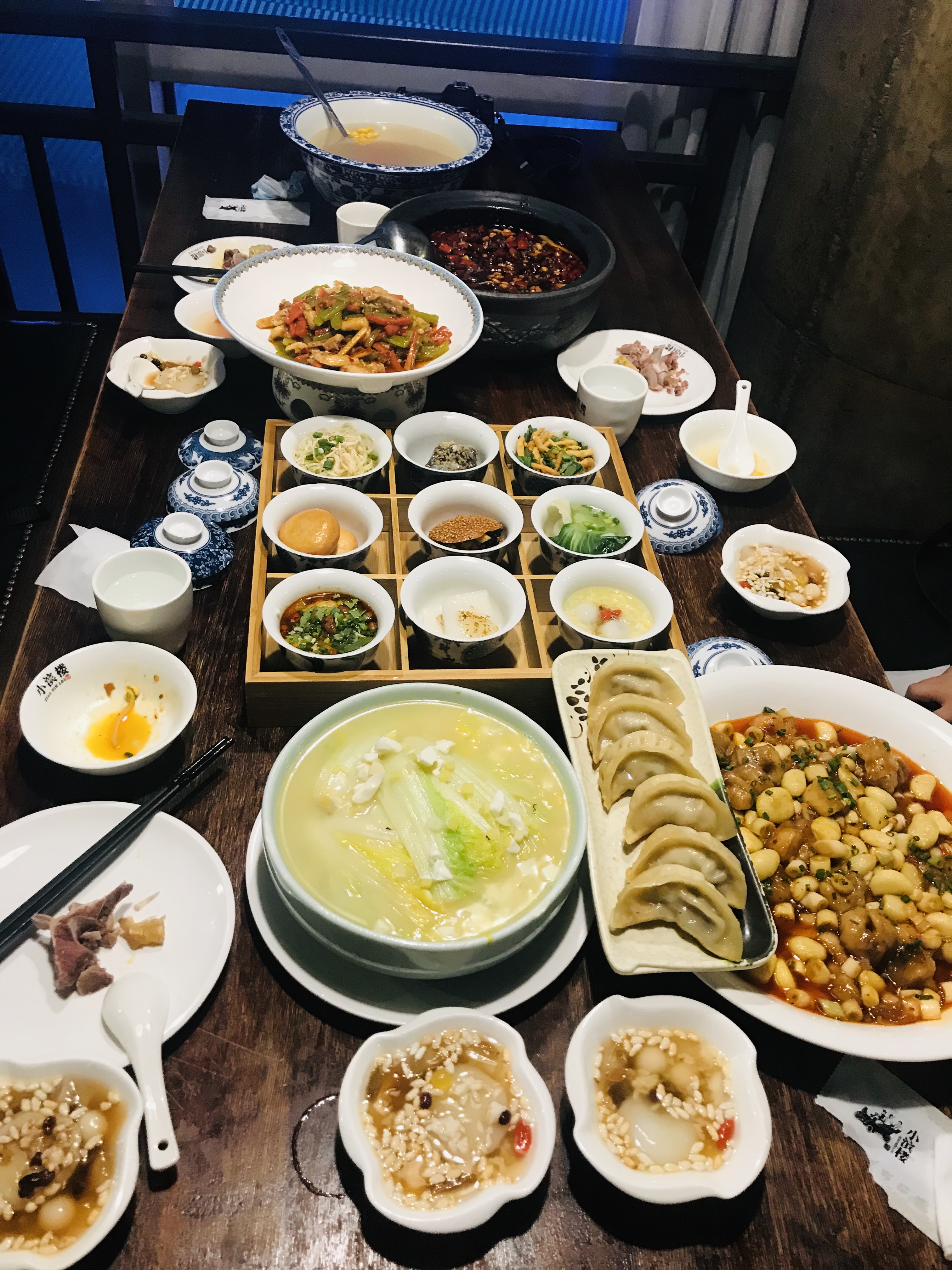 重庆火锅伤害了川菜？吃了5家川菜馆，只有饭粑跎合格