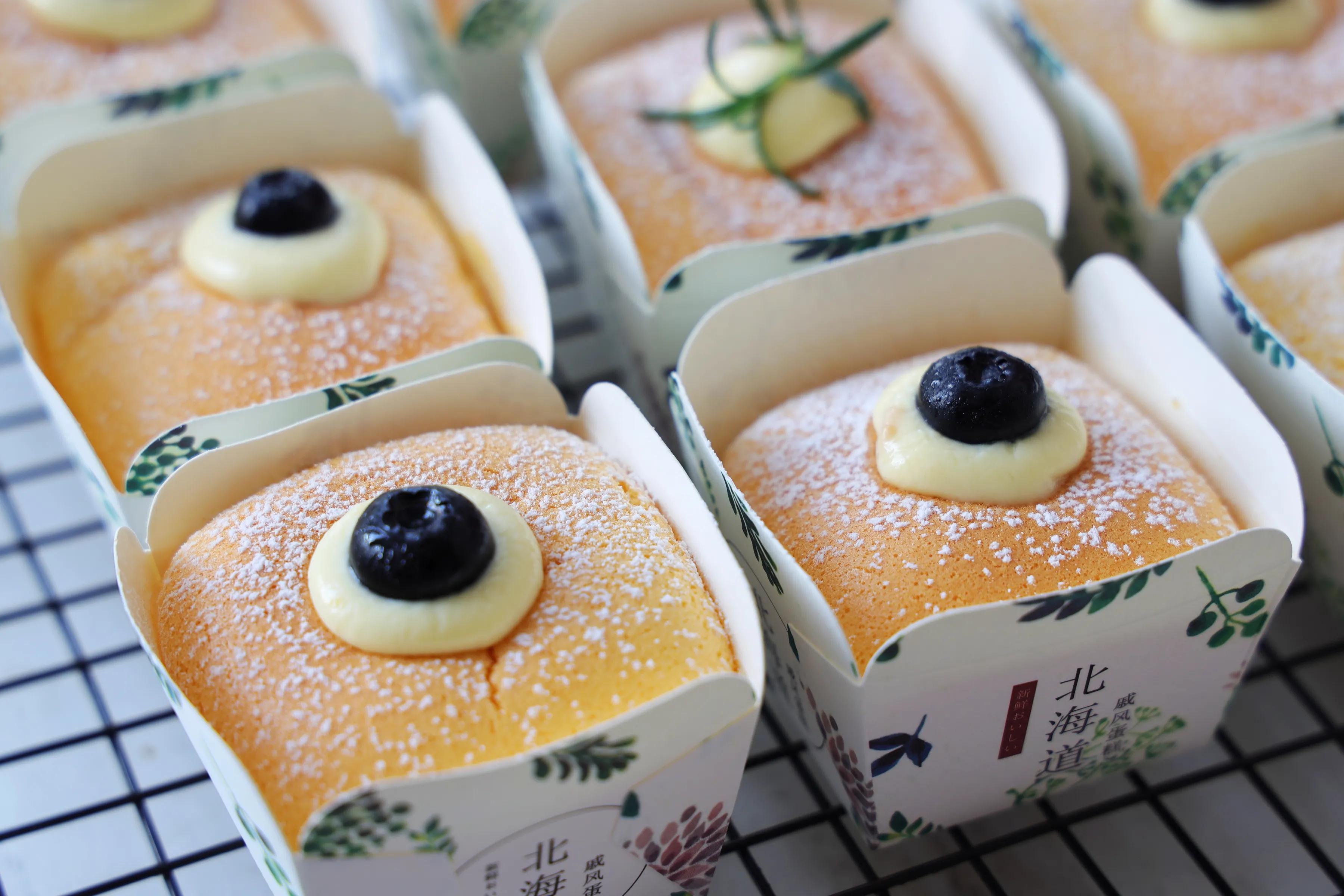 成本2块钱的北海道戚风蛋糕，教你在家做，松软爆浆，热天吃超赞