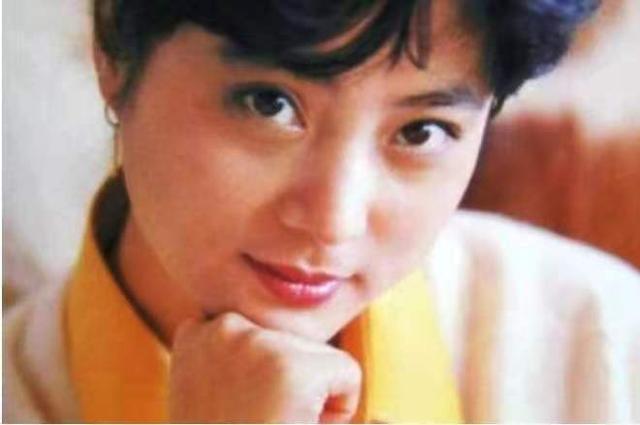 李玲玉的2段婚姻皆“被離婚”，34歲征服猶太富商，力破不合謠言