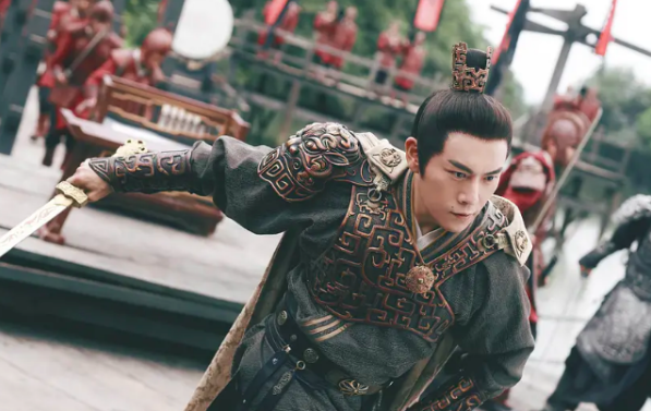 6月待播剧大赏：杨超越翻拍《浪漫满屋》，高以