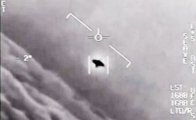 美方正式公布3段UFO视频，目击者：已经无法用常