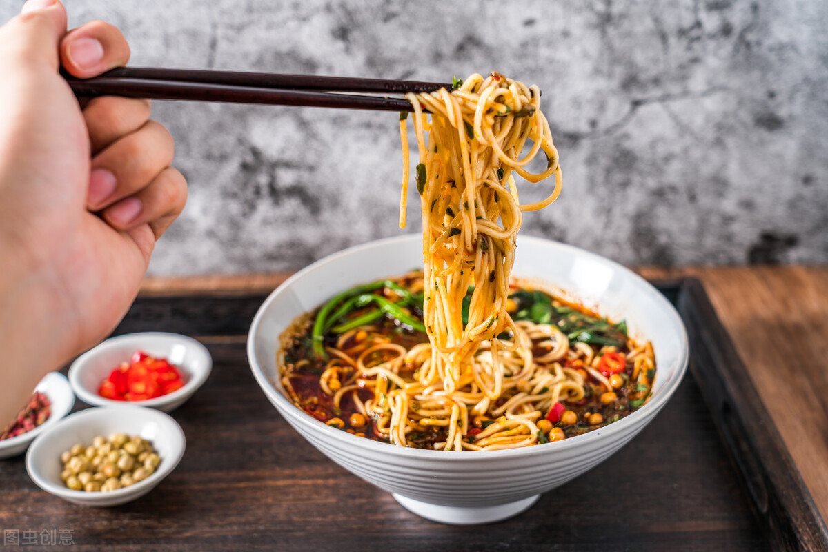 来湖北，必吃10大经典美食，每一款都别具风味，有机会一定吃个遍