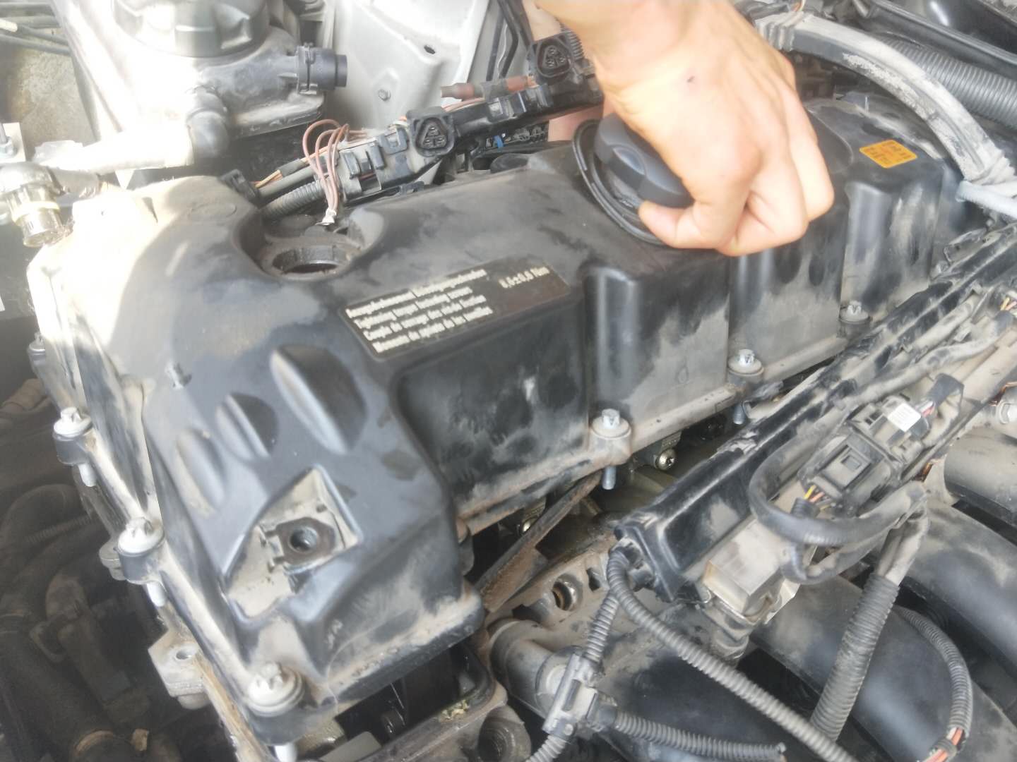图片[32]_宝马发动机漏油维修 不是所有的漏油就叫通病_5a汽车网