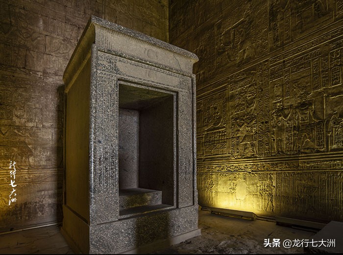 「埃及」“埃及十大著名神庙”：四、伊德富的《何露斯神庙》