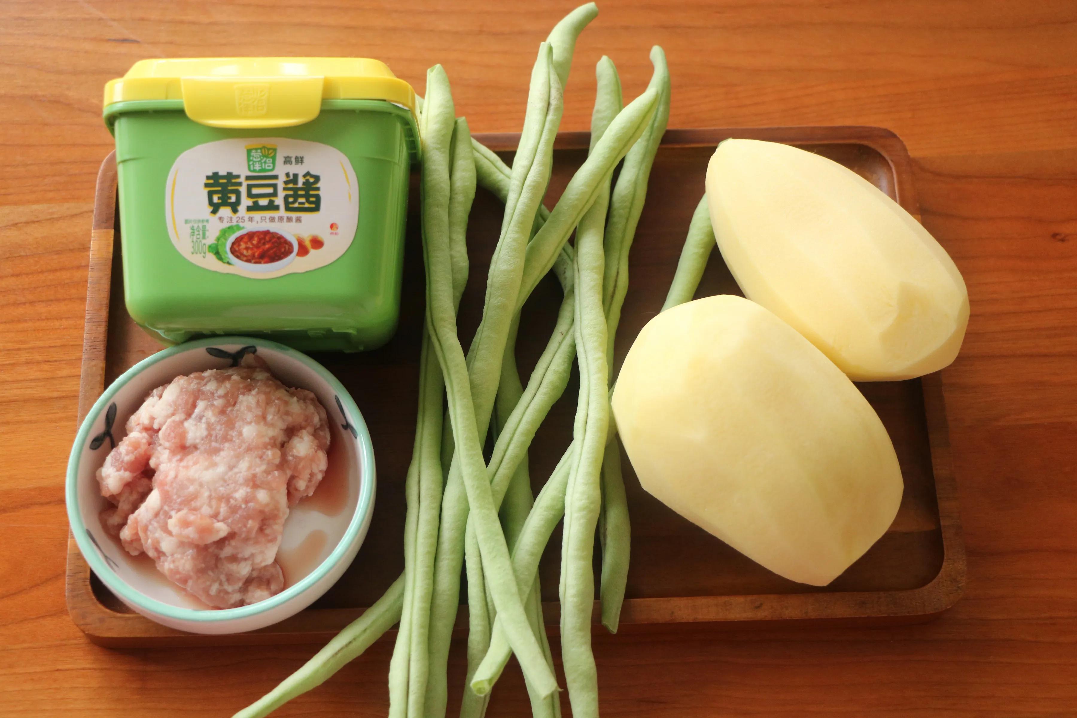 夏天就愛吃這樣的下飯菜，簡單好做，醬香濃郁，吃多少次都不膩