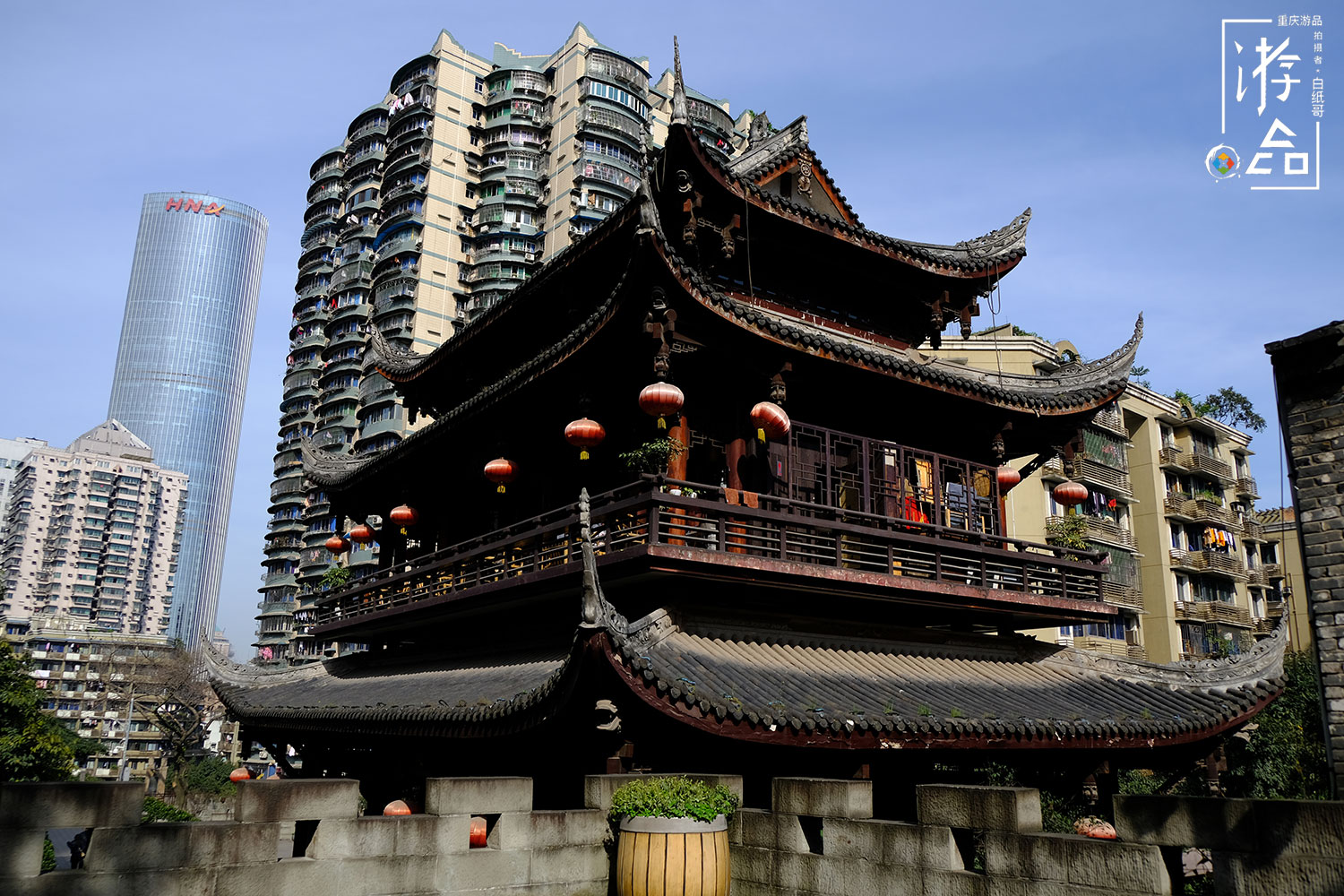 3种重庆民居建筑，不同阶层之间差异明显，但吊脚楼却贯穿始终