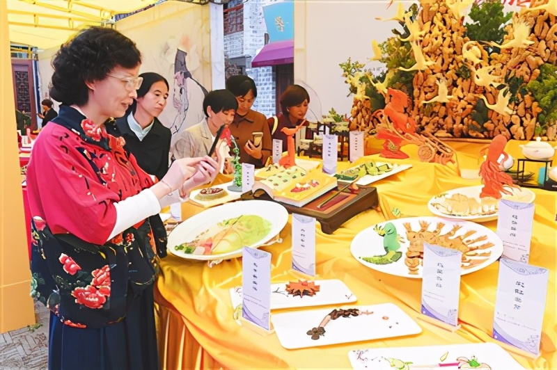樟树全力振兴中医药发展 ——写在樟树第51届全国药材药品交易会开幕之际