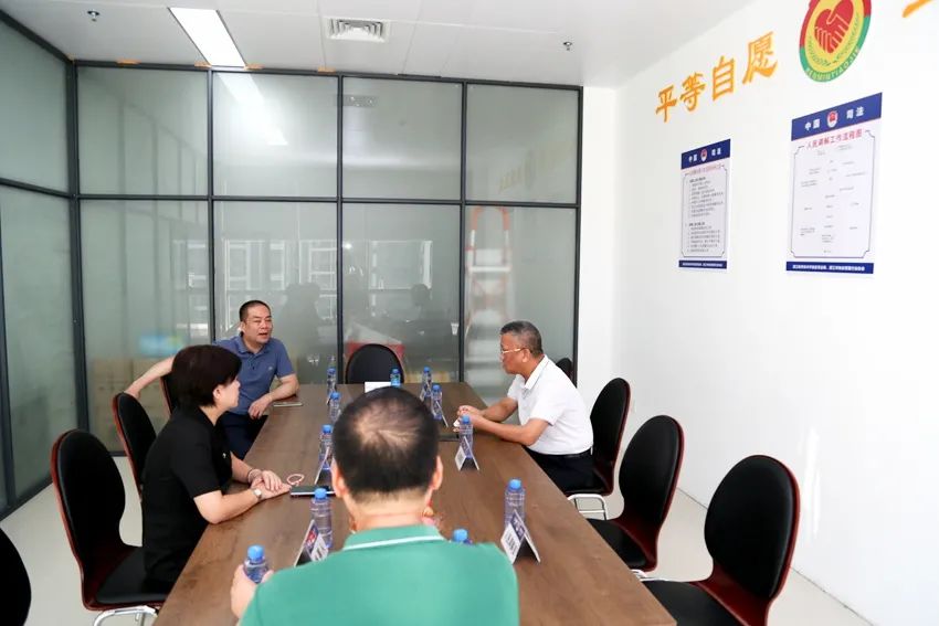 湛江市物业管理纠纷人民调解委员会揭牌成立