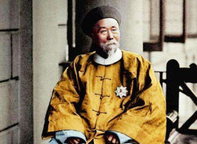 李鸿章曾断言，如中国要发展，则不能轻视这个