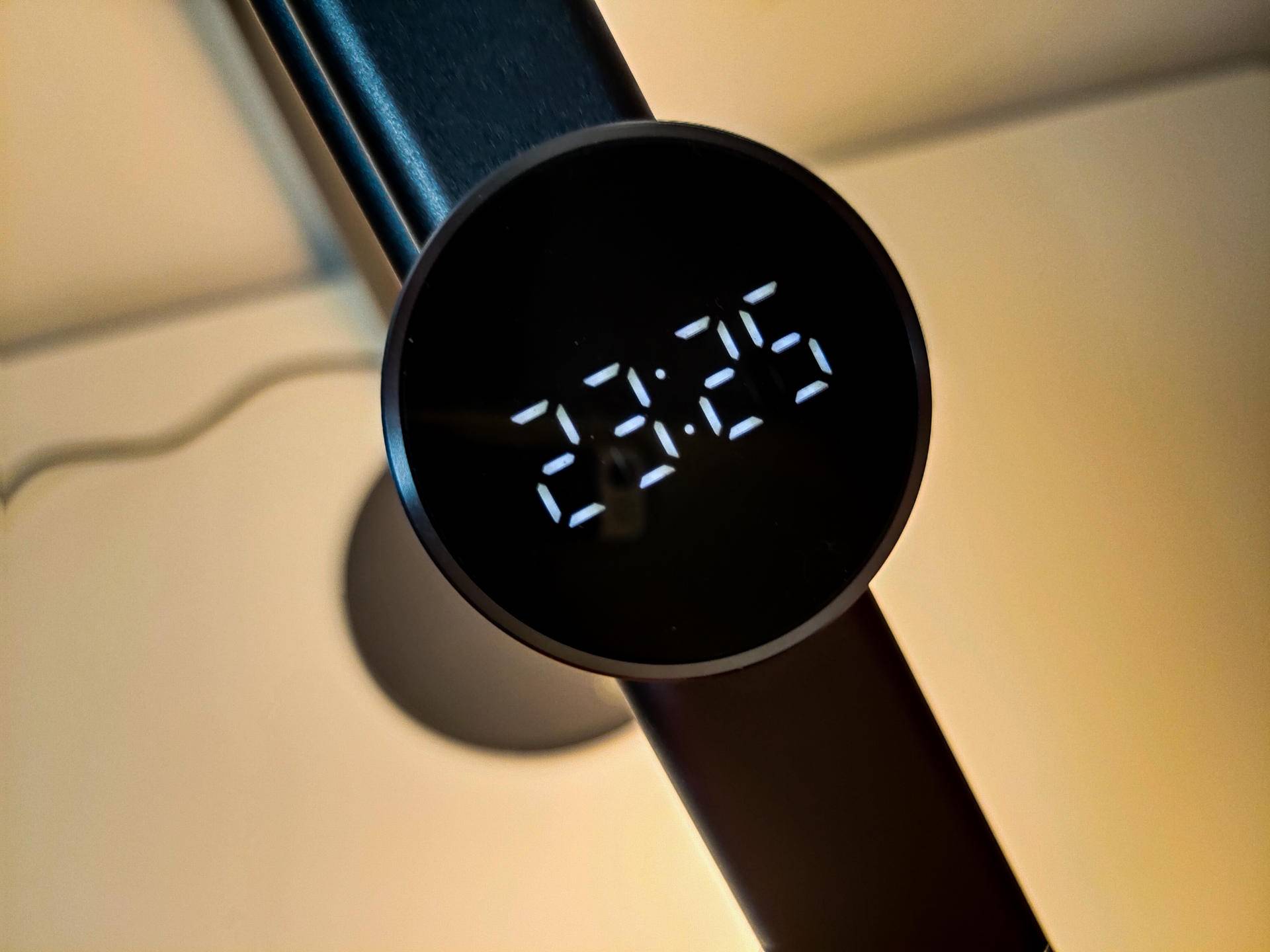 国A认证、无频闪无蓝光危害的几光智能台灯上手体验