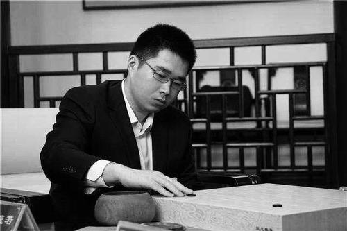 24岁围棋职业棋手范蕴若坠楼身亡
