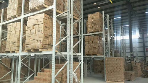 辞职国企后年入3000w！看211学霸的拼多多生意经