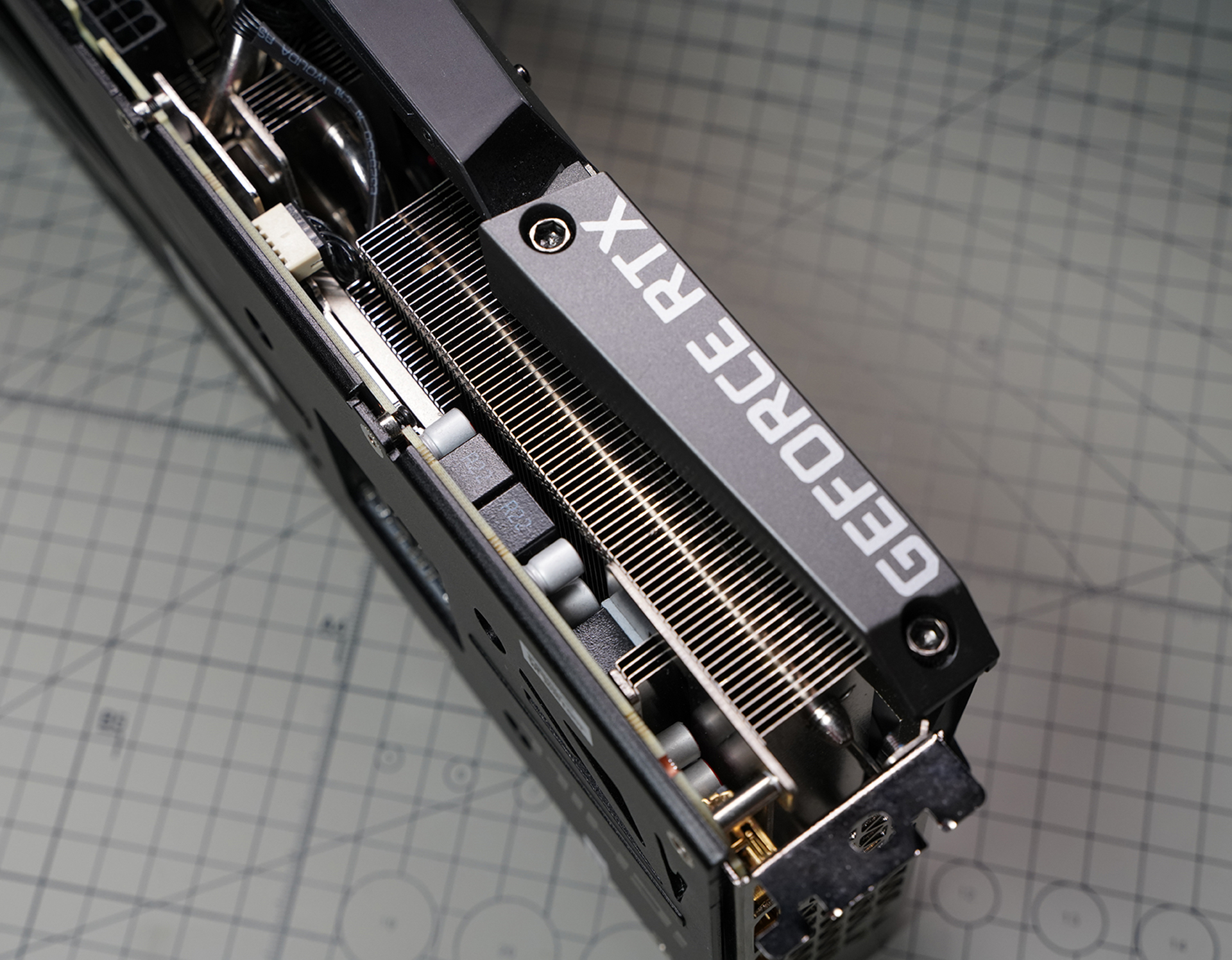 新一代2K光追游戏神器 映众RTX 3070冰龙超级版