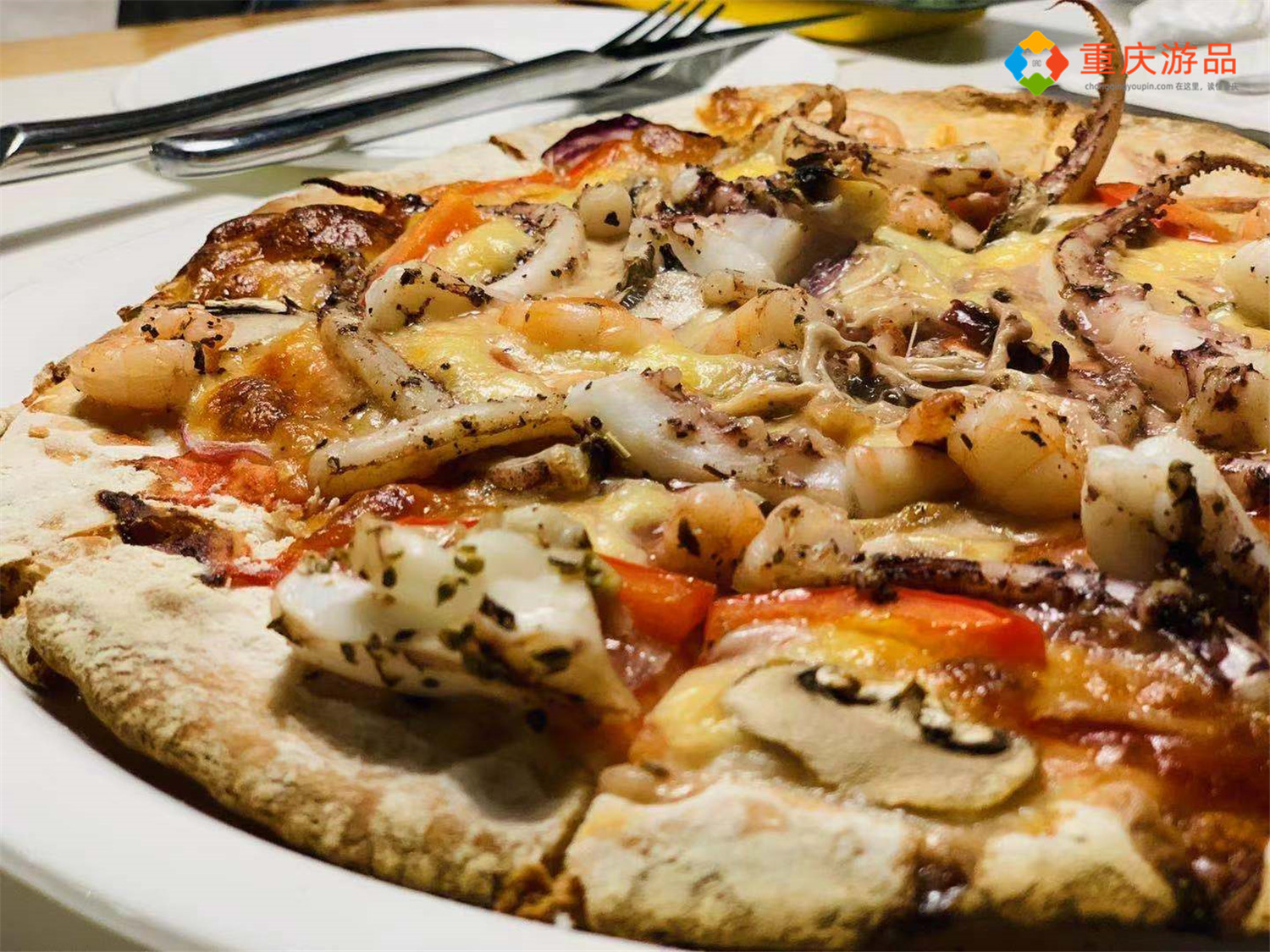 重庆百米高空上的餐厅：人均30元的高性价比，老板主动要求团购