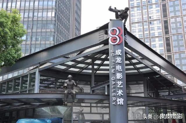 25年前，令嘉禾巨亏1.4亿！这部港片，主演成龙已