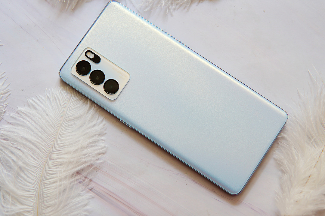 OPPO Reno7 Pro携6000mAh上线，还有125W+1.08亿，又一名猛将来袭