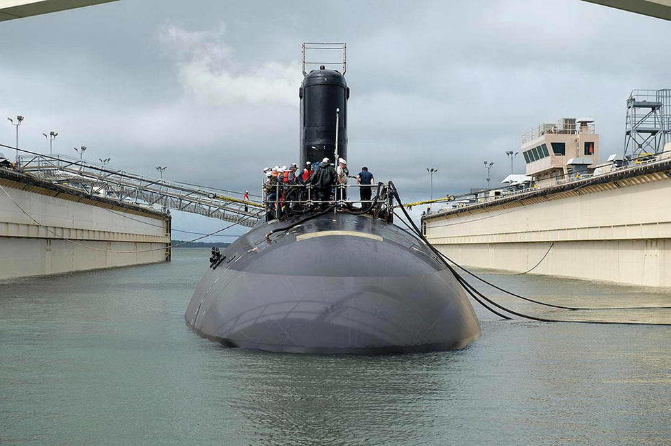 令人后怕！特朗普要求美军击沉俄军舰，美俄两