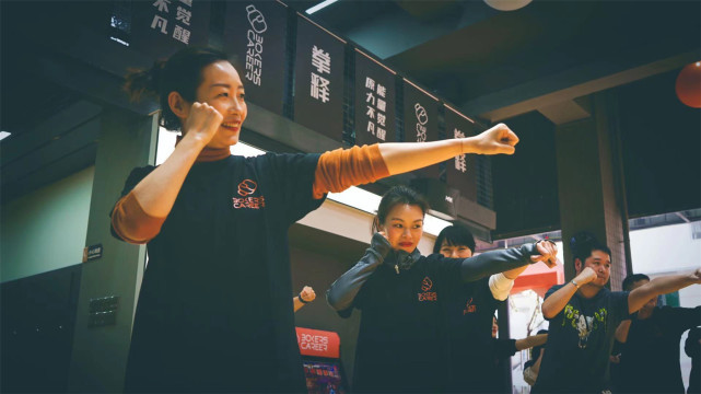 用拳头唤醒活力！拳释拳击馆亮相金山意库，9.9体验快乐运动