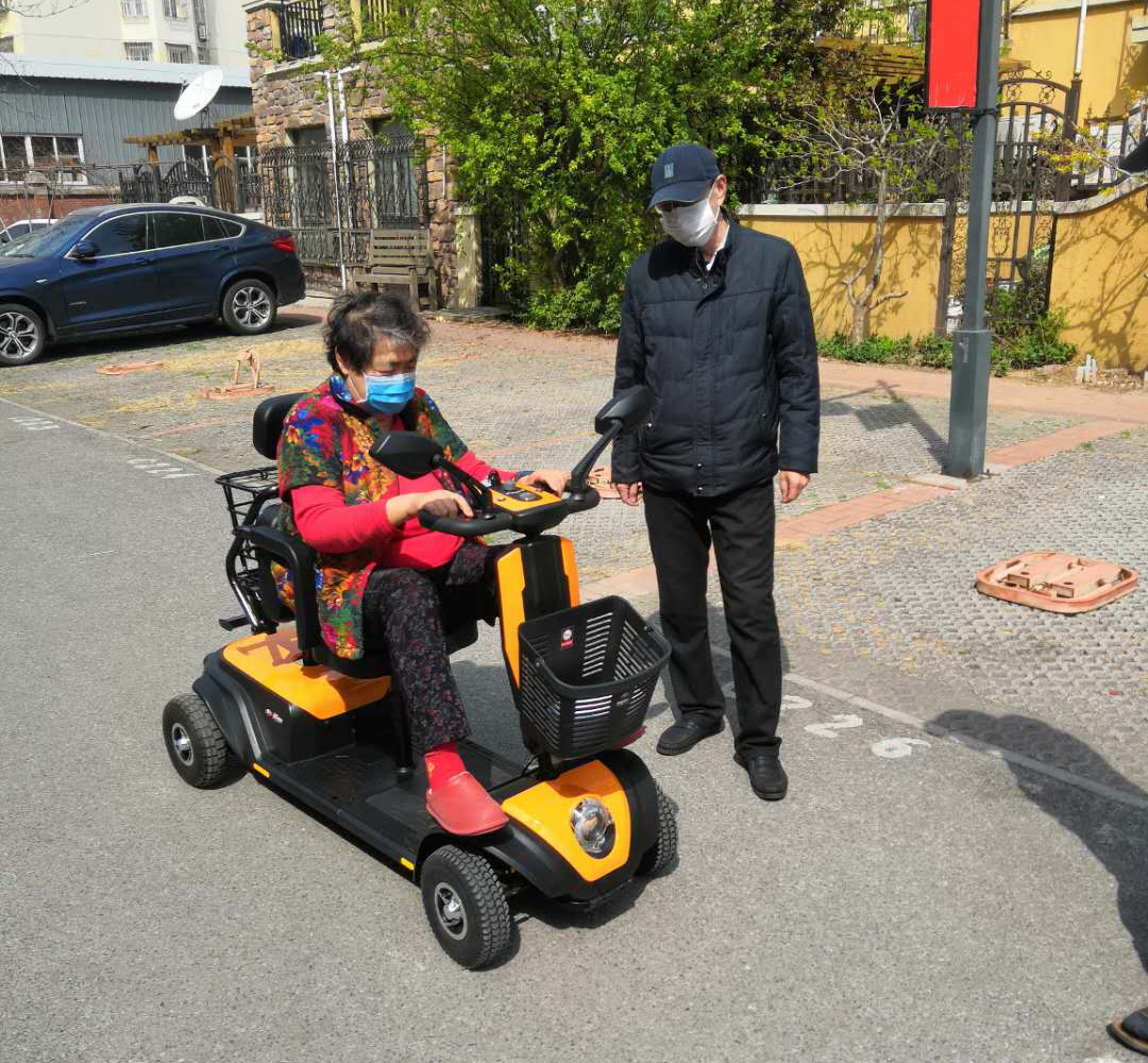 老年人干嘛要用智能电动代步车「开天乐电动」