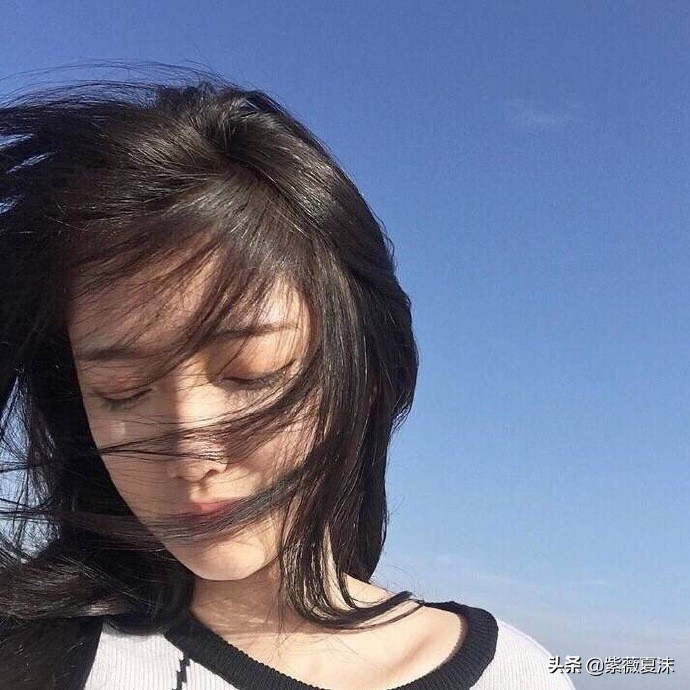 一个人生气委屈的句子，句句伤感失落，让人泪崩！