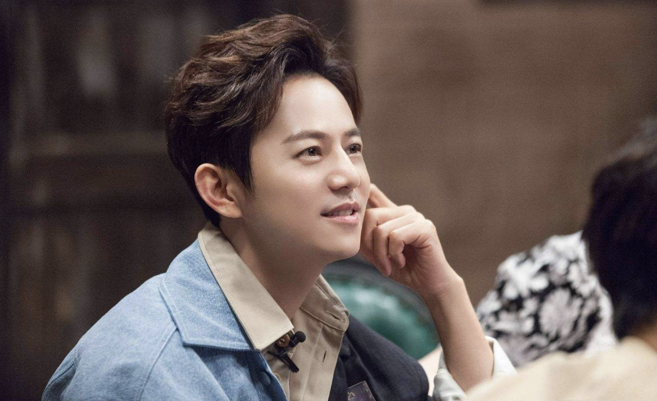 何炅这个明星不好当：说错话被指“双标”，道