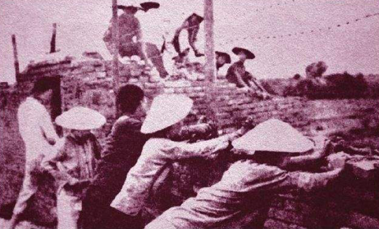 司马懿可没有迫击炮！伪军连长痴迷京剧，对着