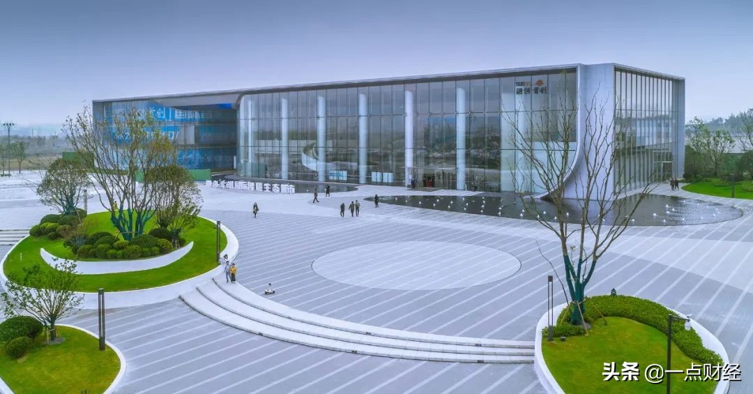 多元化布局，融创开启“潮牌”时代 