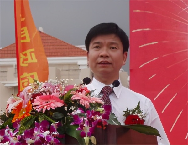 厦门市委书记在企业家日上表示：其他城市有的优惠政策，厦门都可提供，而且要更实惠更便捷