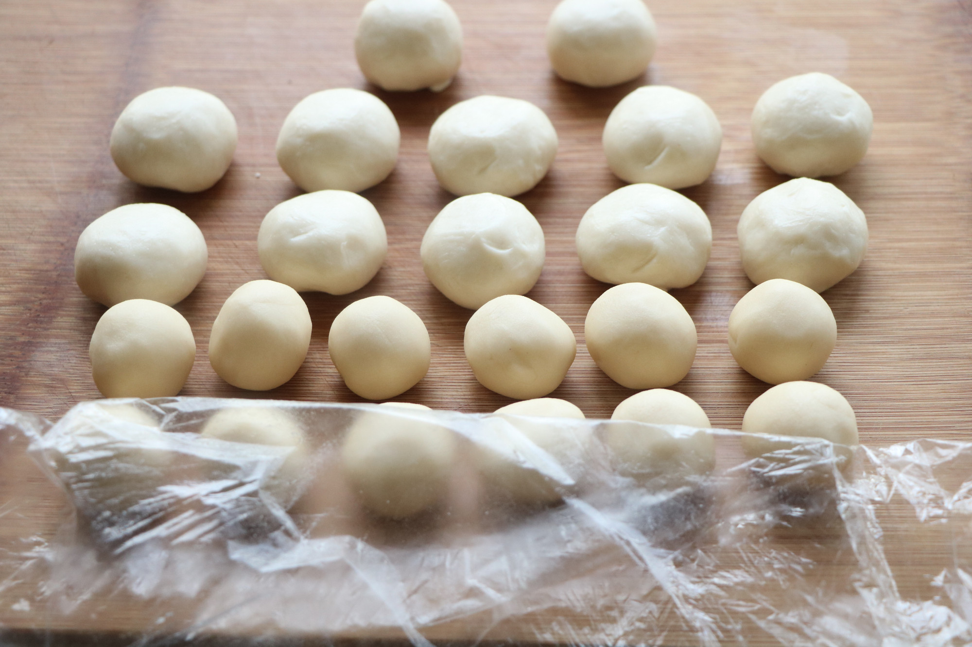 外面一个要8块钱，自己在家做好吃无添加，咬一口酥得掉渣，太香