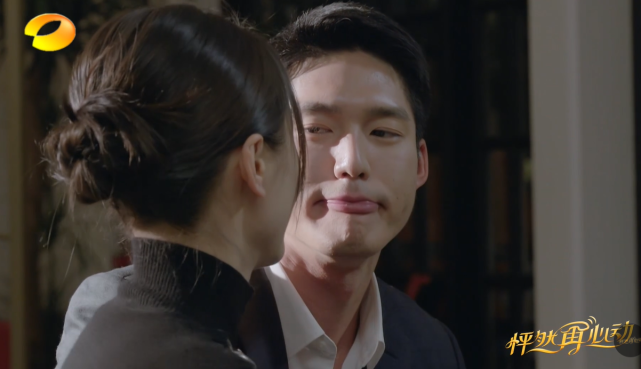 The neck before princely article and Wu Yongen piano, affectionate photograph hopes to still help rouge, zhang Meng breathes out continuously by sweet dizzy