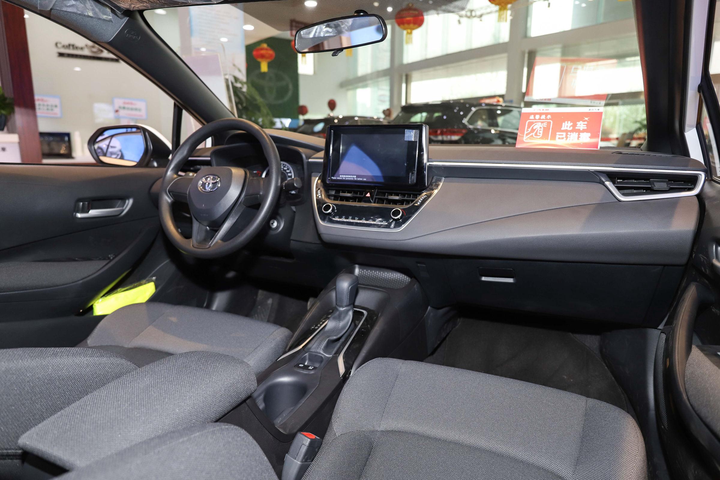 到店实拍21款丰田雷凌新增全新自吸发动机动力比带t更强