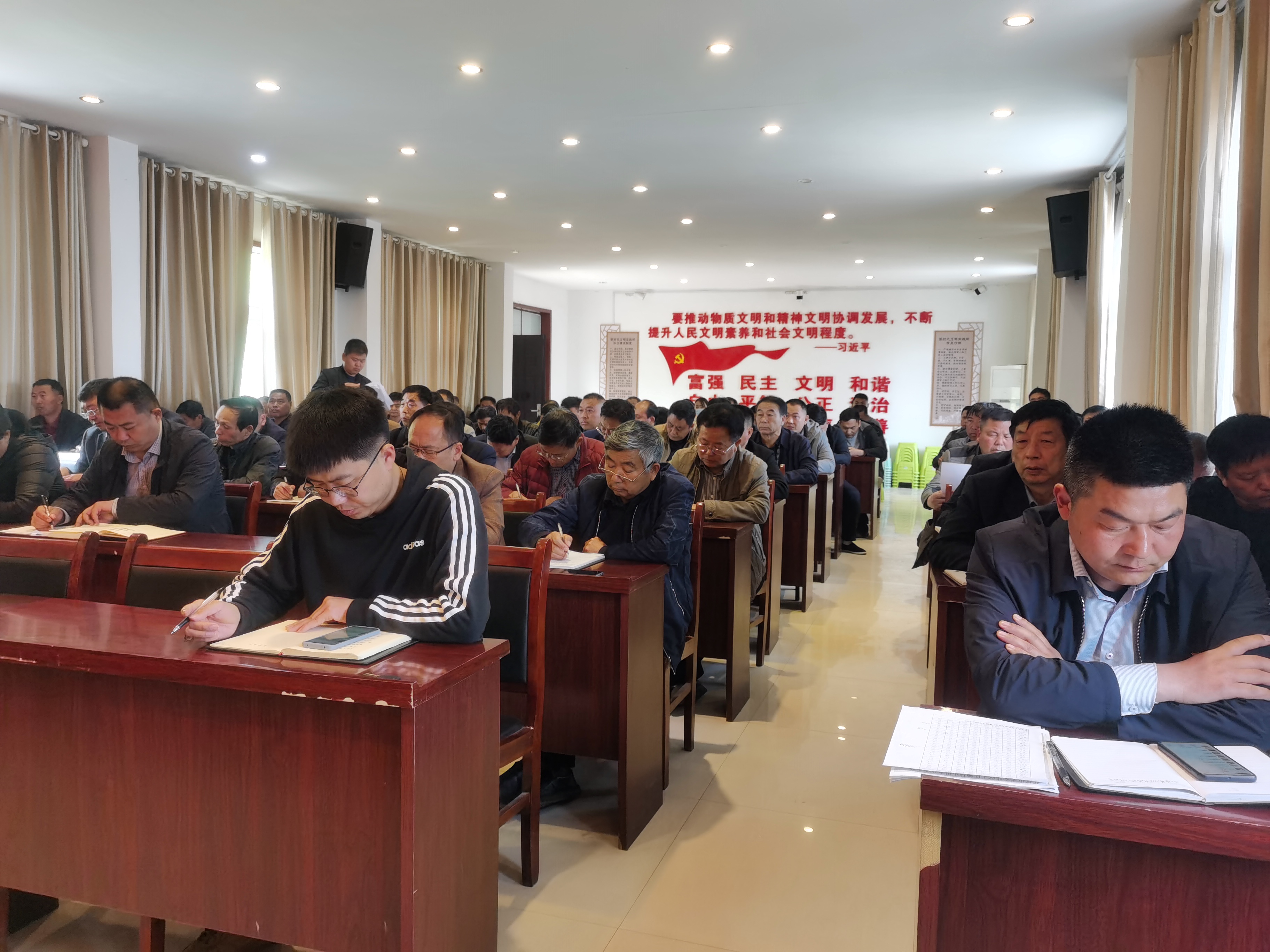 开封市祥符区西姜寨：入脑入心学党史 善作善为开新局