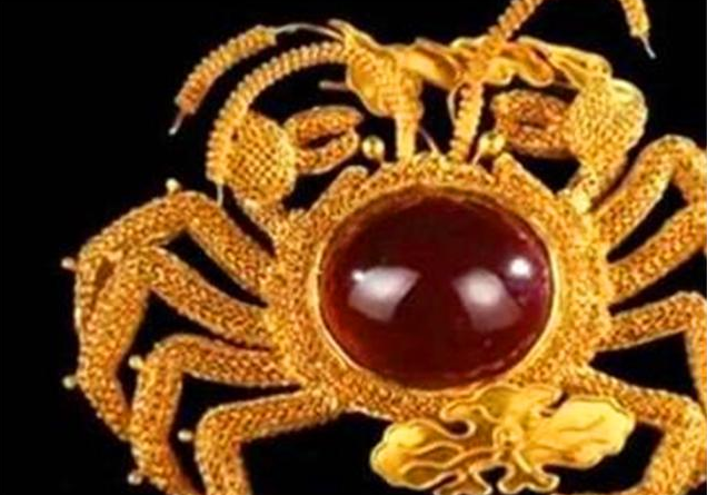 女子用100万的房子换一螃蟹，后房价涨至800万，