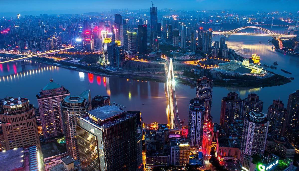 重庆：中国最“魔幻”的城市，这4处网红景点，你非去不可