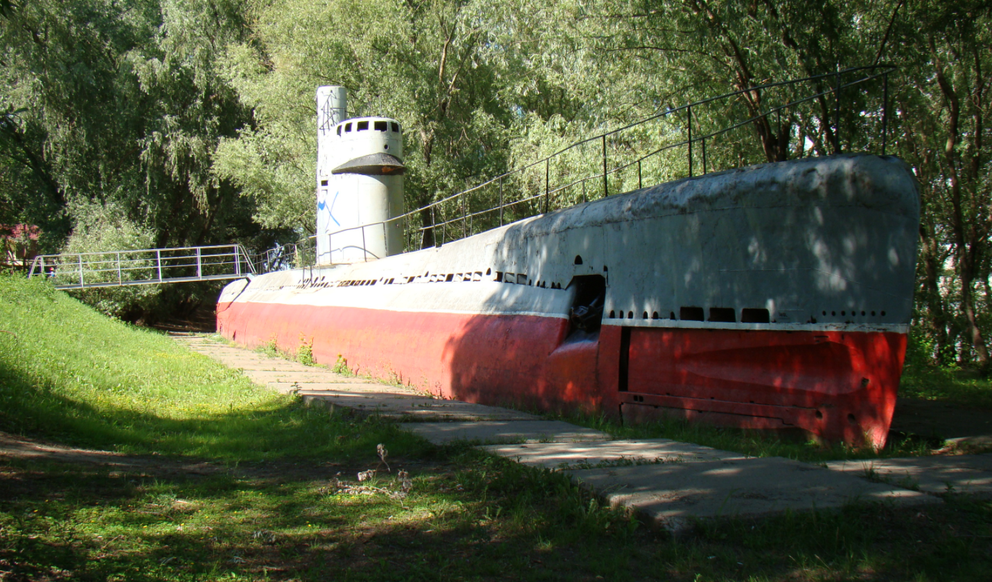 潜艇深陷海底，海上风暴滔天，朱可夫妙计救M