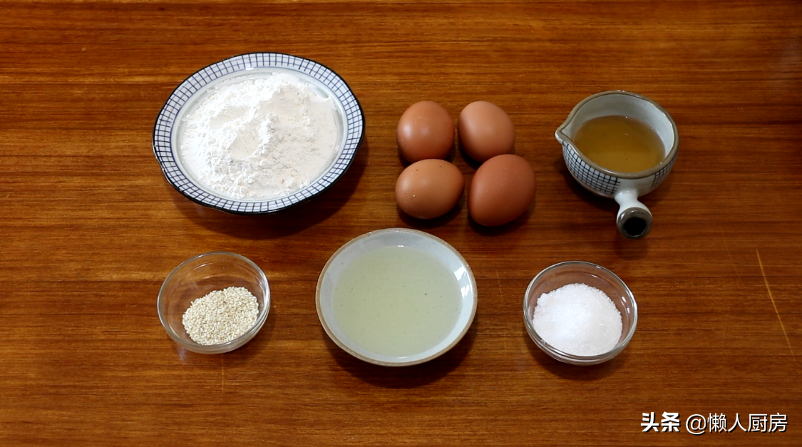 不用加水，不要分离蛋白蛋黄，教你蜂蜜脆皮蛋糕的做法，皮脆里软