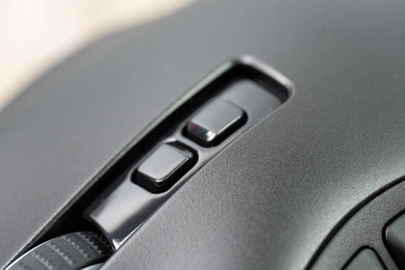 性能强劲，游戏类型通吃的雷蛇那伽梵蛇专业版鼠标体验