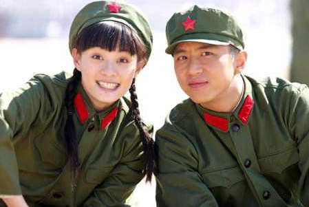 翻车了！邓超结婚纪念日秀恩爱引争议，孙俪的