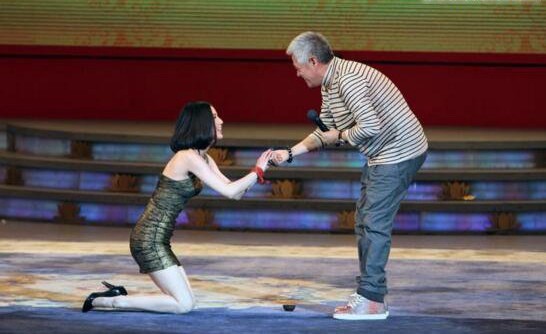 赵本山哭了，和宋丹丹的恩怨始末，他会后悔吗