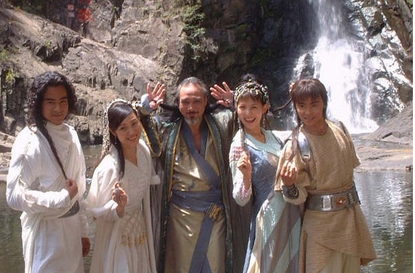 《水月洞天》播出17年：有人54歲仍單身，有人無戲可拍卻身家過億