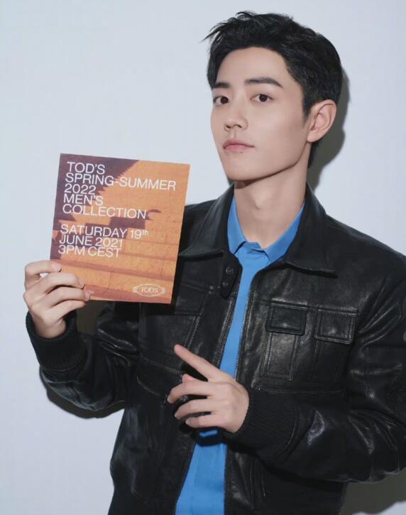 肖战代言微商咖啡？海报中红衣帅发型半永久，不只赞助杭州亚运会