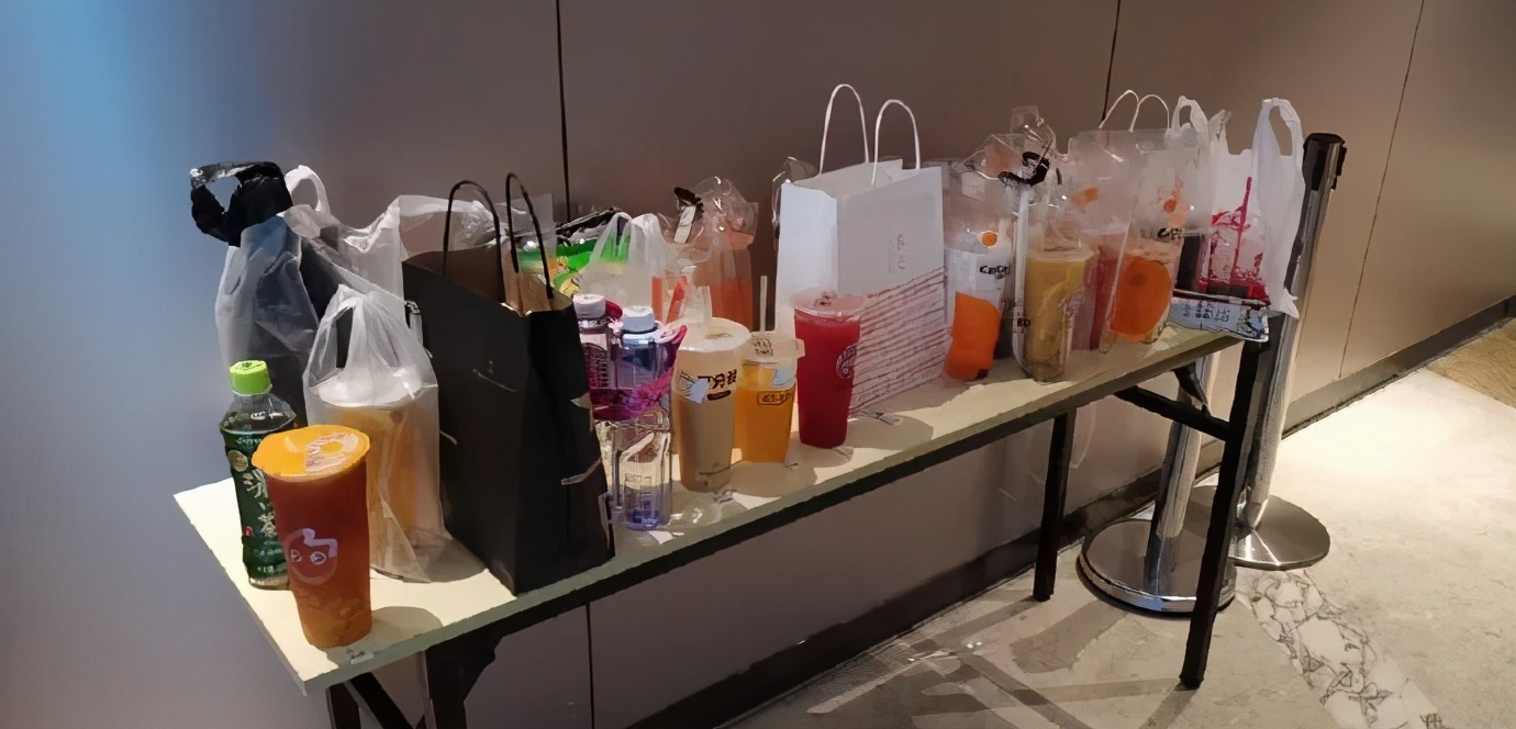 我们和张译 郭帆 万玛才旦等聊了聊2020 | 电影人请回答