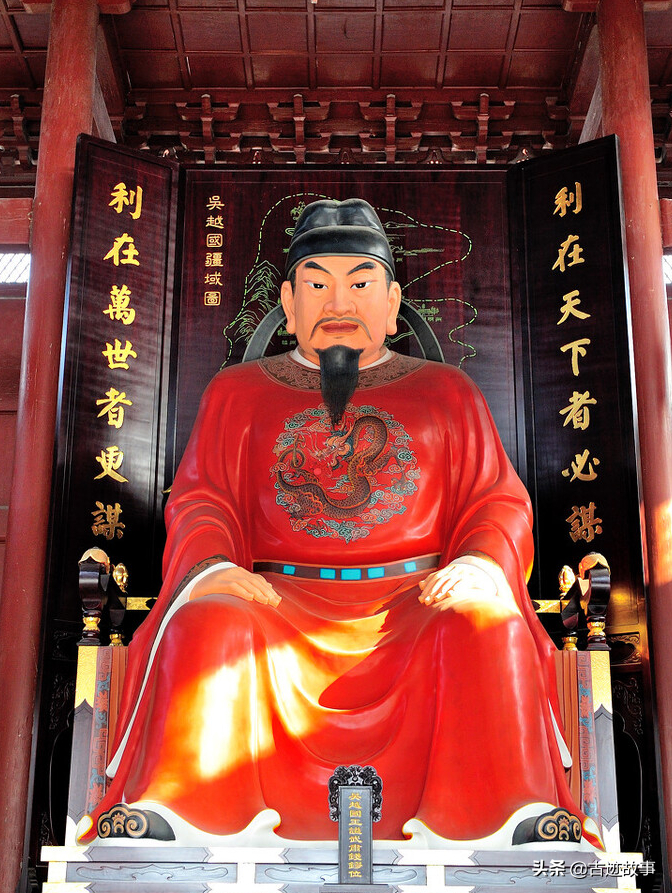 吴越王钱镠，向中原王朝俯首称臣，也是其治国的大谋略