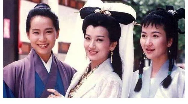 最早导演中意的“白娘子”,因生病成就赵雅芝,看见定妆照美翻了